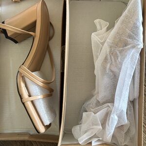 Elegant Tan Women's Heels